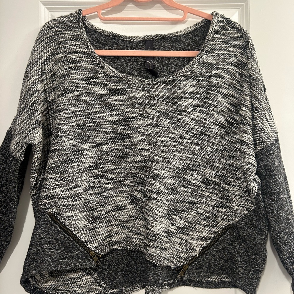 Jessica Simpson Black and White Crew Neck Sweater